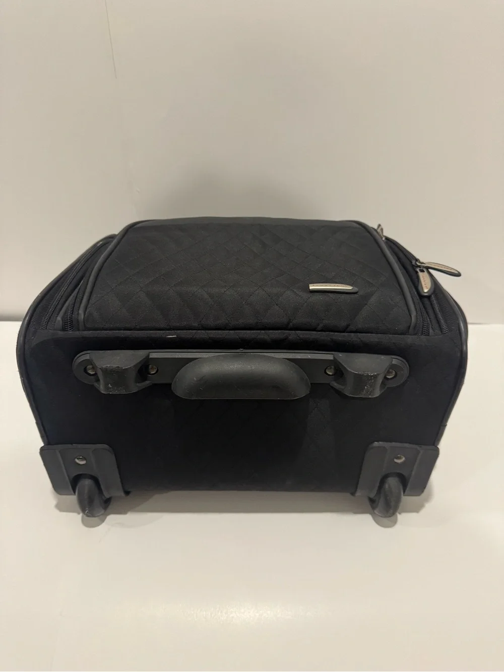 Travelon Wheeled Underseat Carry-on Rolling Luggage Quilted Black Handled